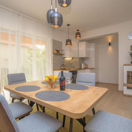 Elena Apartamento Šibenik Exterior foto